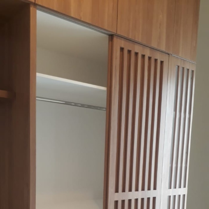 lemari kisi kisi hpl meja kerja minimalis hpl