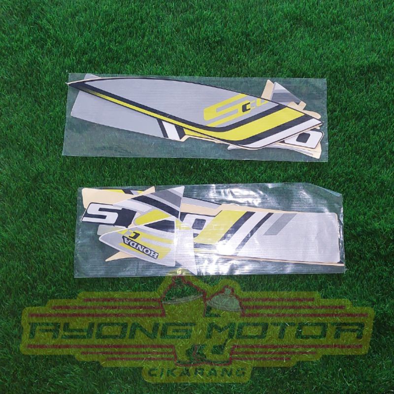 Striping New Honda Scoopy Sporty 2022 Silver Hitam