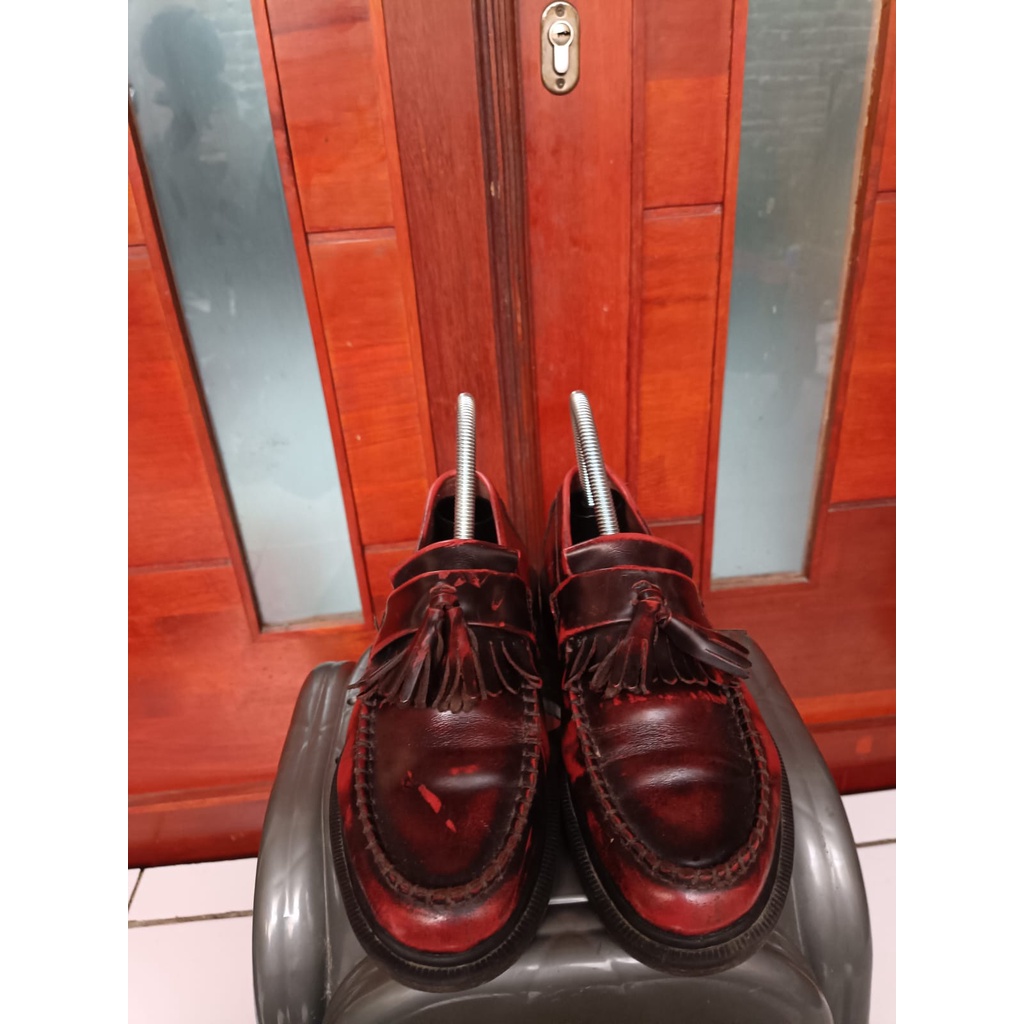 Sepatu Dr. Martens Adrian Tassel Red Arcadia Second Original