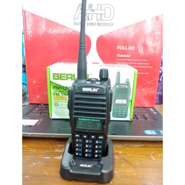 HT BERLIN UV-82 DUALBAND GARANSI BERLIN UV 82 UV82