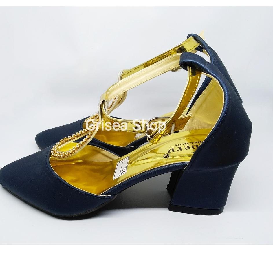 WKB.11De22n ◦ Sepatu Heels Anak Perempuan Warna Biru Navy HAA-01