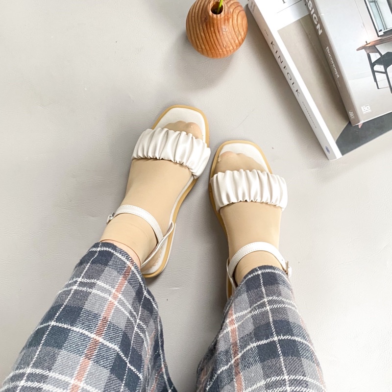 AMARA - Sepatu wanita / Sandal wanita / Flatshoes wanita