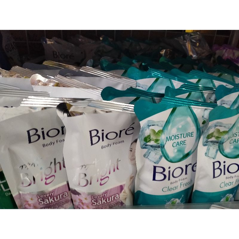 Biore Body Wash 220ml