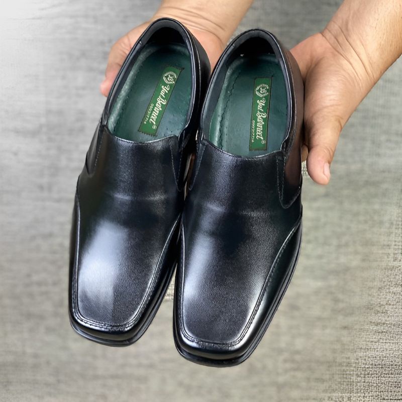 [Kaki Agak Lebar] Sepatu Pria Pantofel Kulit Asli YAL BARNEET | RS-552 | Pantofel Kerja | Pantofel P