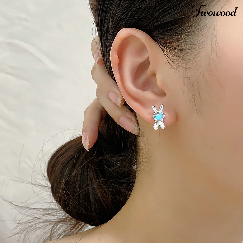 Twowood 1pasang Ear Studs Faux Moonstone Mini Bawa Keberuntungan Bling Berlian Imitasi Kelinci Bunny Wanita Anting Perhiasan Aksesoris