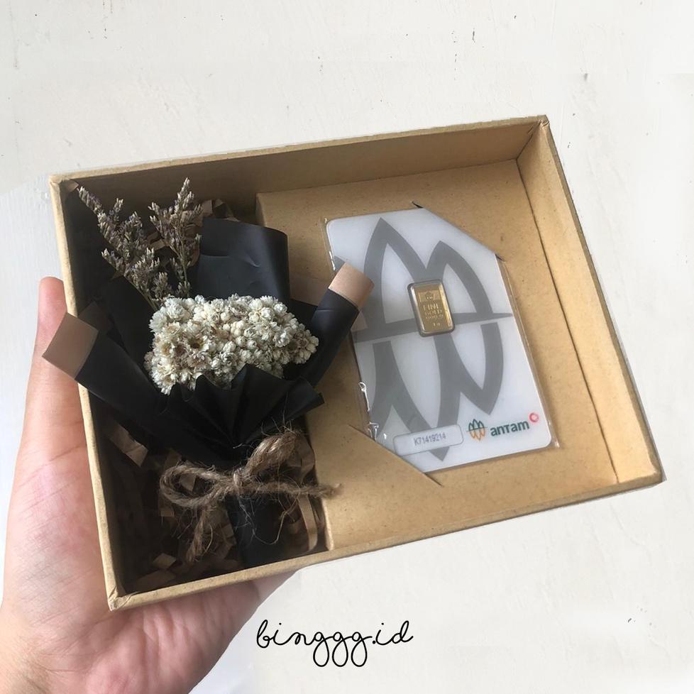 

Q(3R➸) KOTAK KADO EMAS ANTAM MINI (BOX SAJA + BOUQUET) PRE-ORDER 3 HARI viral