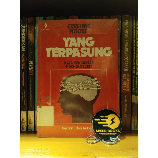 CZESLAW MILOSZ - YANG TERPASUNG