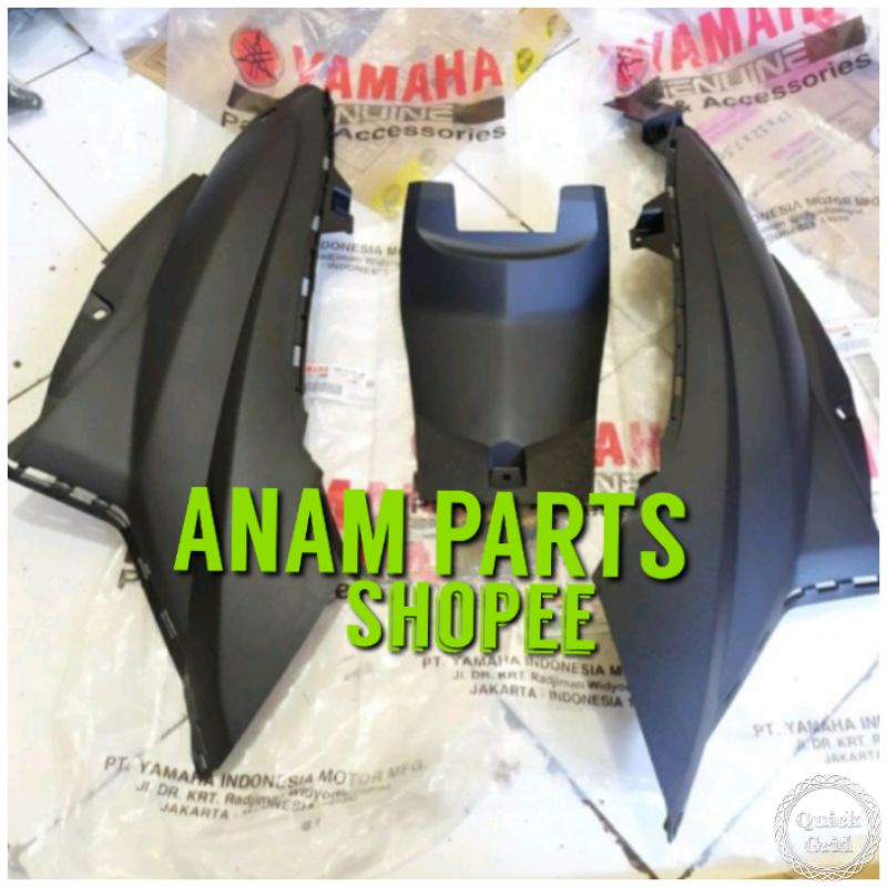 COVER BODY TENGAH SET YAMAHA FREEGO HITAM ORI YGP