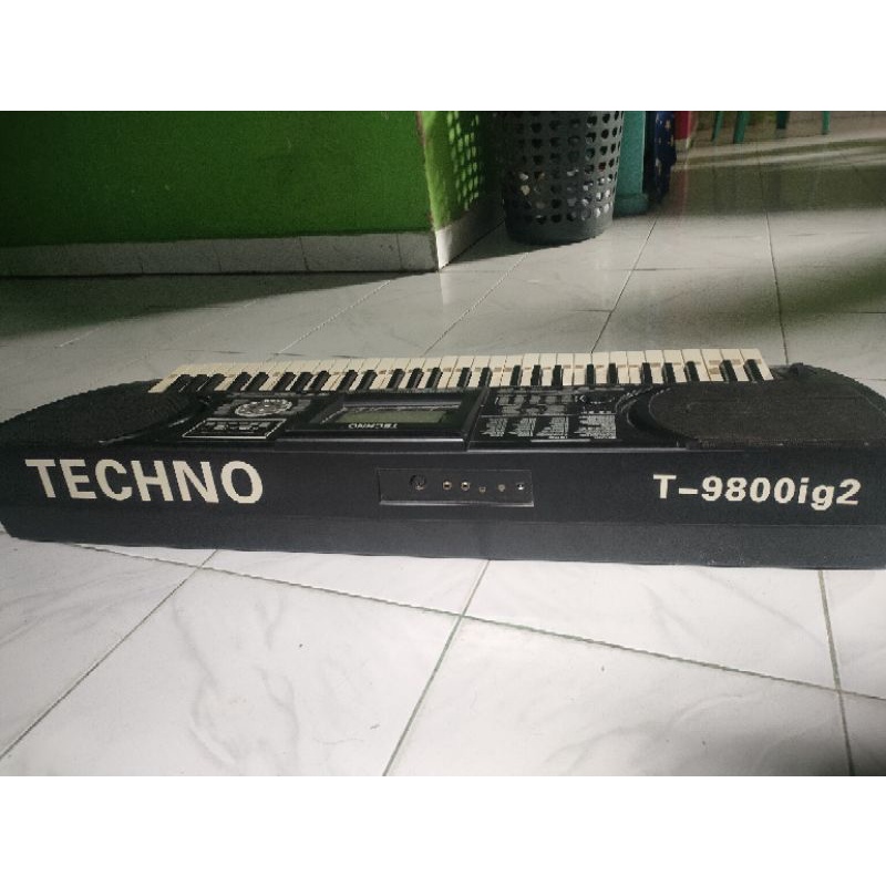 keyboard techno