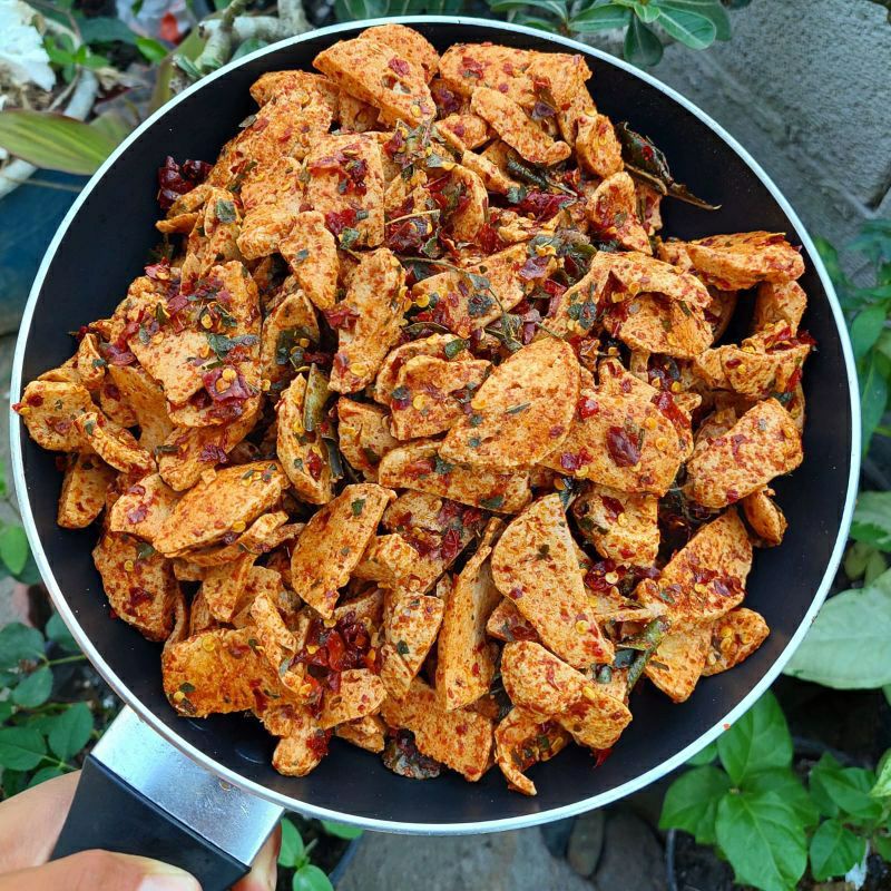 

basreng pedas daun jeruk 1kg