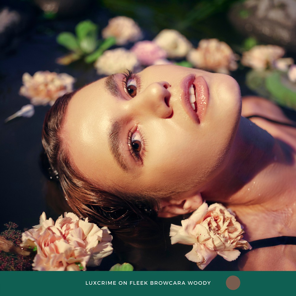 Luxcrime On Fleek Brow Cara - Mascara Alis