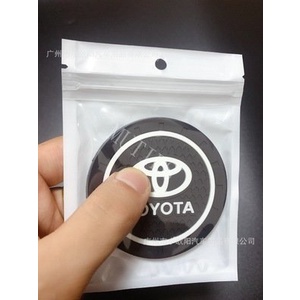 TOYOTA Toyota1/2pcs Slot Cangkir Air Mobil Non-Slip Mat Silica Gel Pad Untuk Innova Razie Yaris Wish Corolla Cross Avanza Rush Kijiang