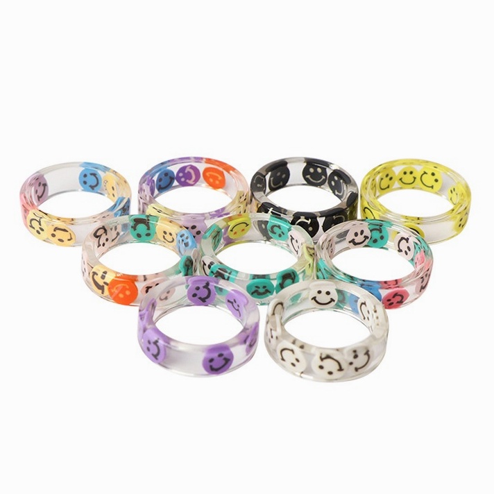 【Bayar di tempat】Resin Tidak Luntur Cincin Wanita Kepribadian Fashion Akrilik Asam Asetat Tembikar Lembut Smiley Ring