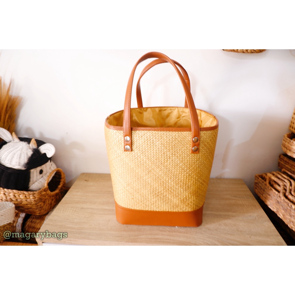 MAGARY BAGS / Yurisdiksi Bag / Tas Pandan / Tas Hampers / Tas Rotan / Tas Anyaman / Tas Wanita