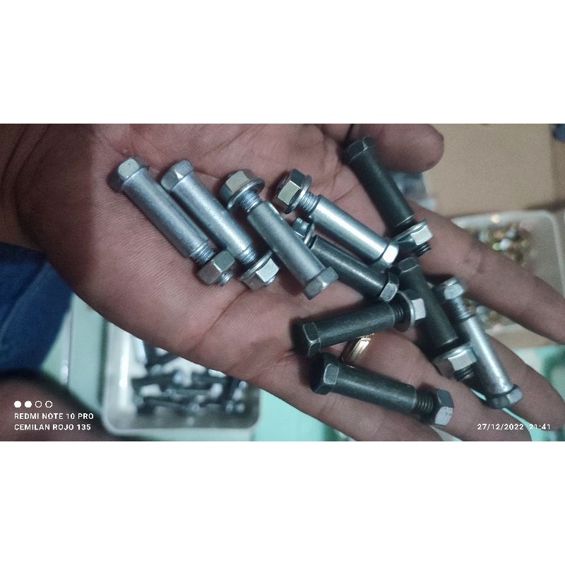 Baut Tojosan Step Belakang Rx King sepasang