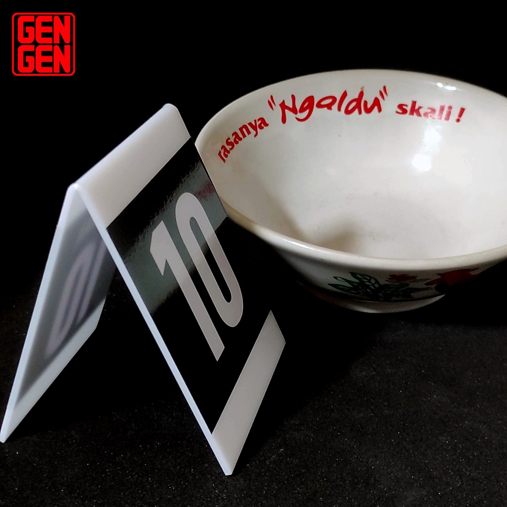 

NOMOR MEJA AKRILIK 2MM [ CUSTOM ]