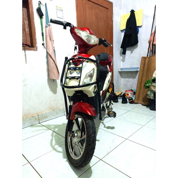 Sepeda Motor Listrik Second
