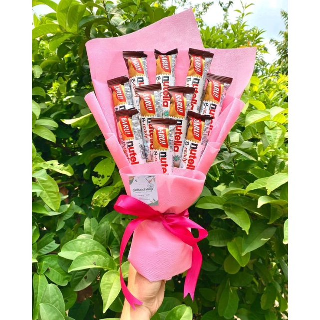 Buket SNACK NUTELLA hadiah wisuda hadiah anniversary pacar ibu hadiah kado bingkisan bunga paket