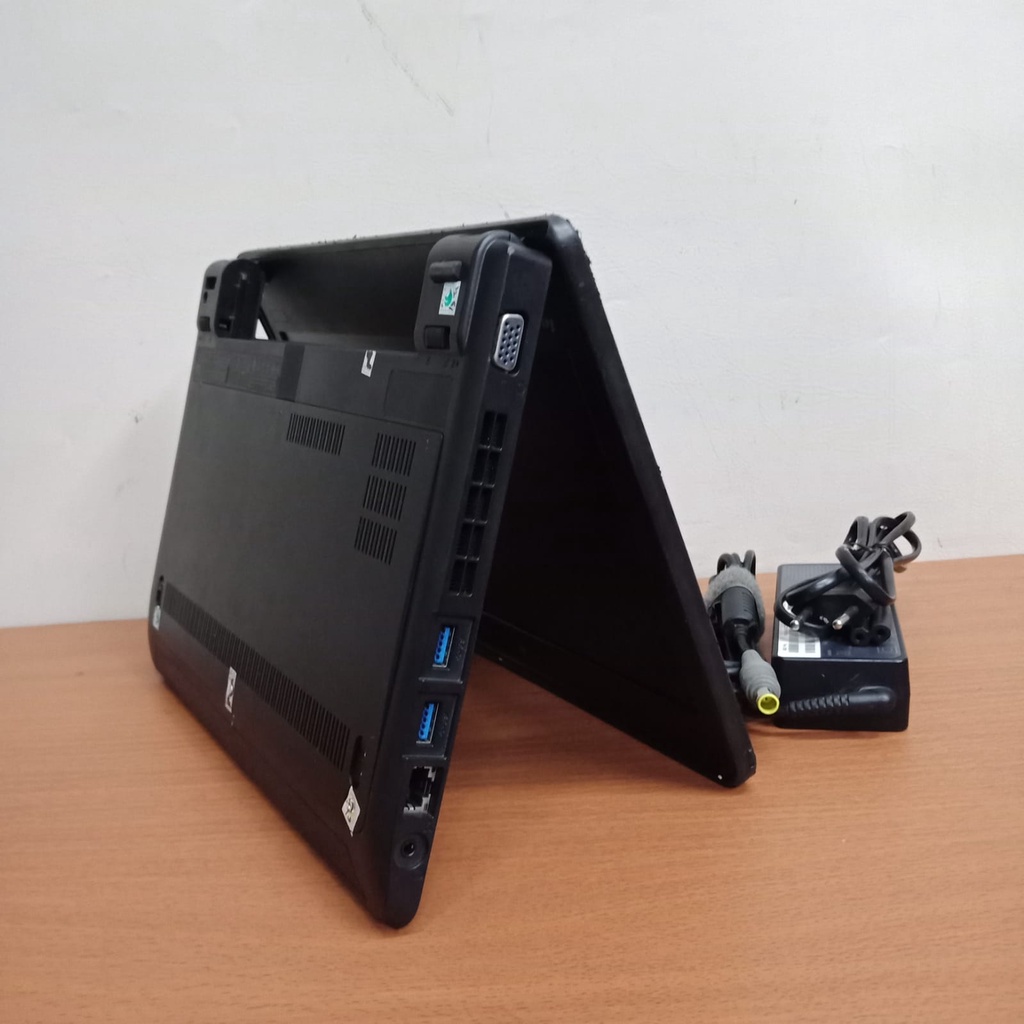 Laptop kantor Lenovo ThinkPad X131e 11.6&quot; Core i3 Gen 3 Second termurah 4GB/hdd 320gb