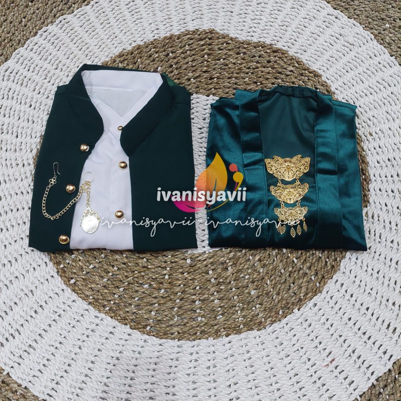 [Couple] Baju Prewedding / Baju Adat Jawa | Gambar Patung - Nuansa Hewes Hijau Botol