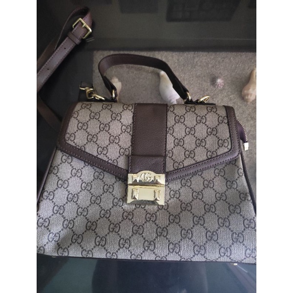 tas Gucci import