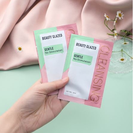 Beauty Glazed Cleansing Make Up Beauty Glazed Make Up Remover Beauty Glazed Pembersih Make Up Beauty Glazed Cleansing Wipes Cotton Rich Avocado Essence