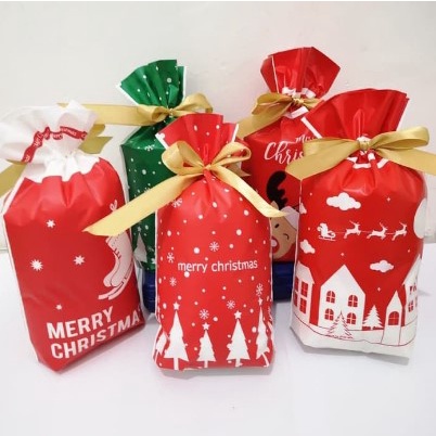 

BUNGKUS CAMILAN MOTIF SINTERKLAS