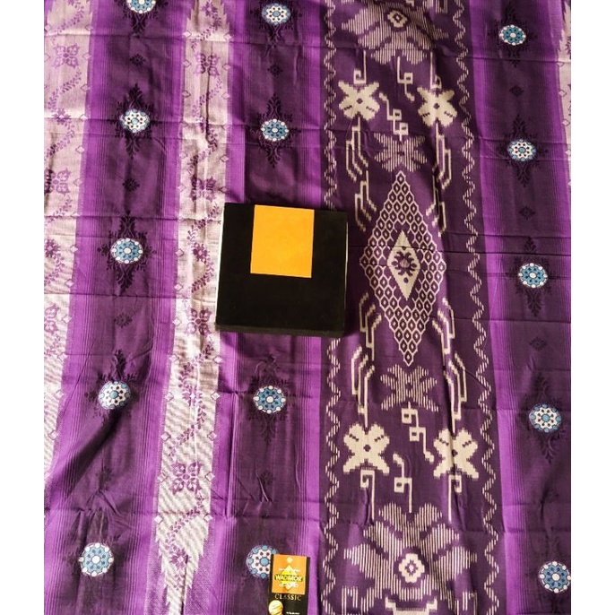 Sarung Tenun Wadimor classic
