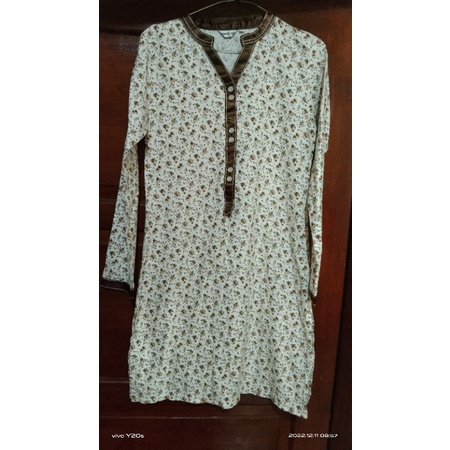 Tunik bunga LD kecil