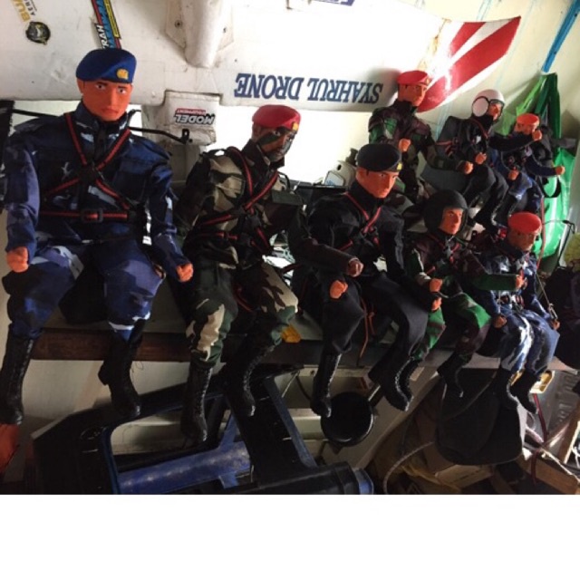 BONEKA karakter TNI Rc Paramotor Includ 2x Servo metal