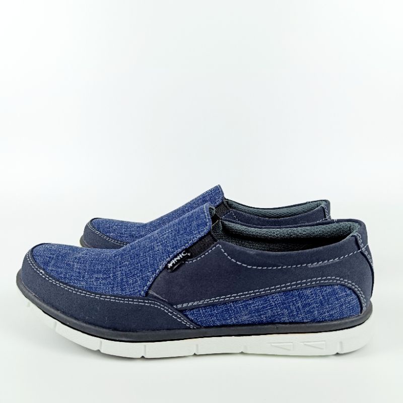 Sepatu Santai Slip On Pria Casual Navy Kulit Vinic V 14