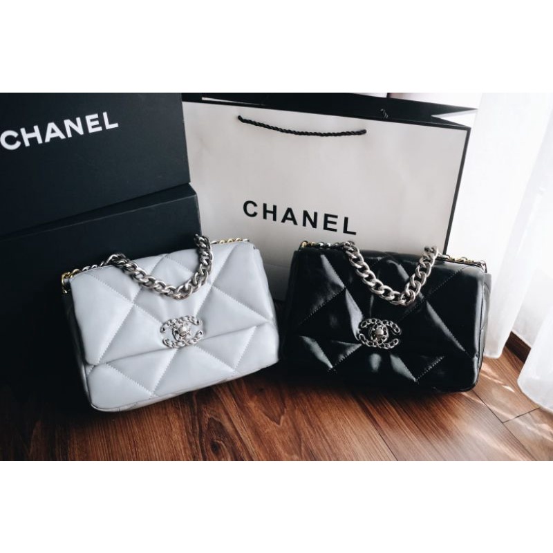 Chanel 19 Small Flap Bag in SHW