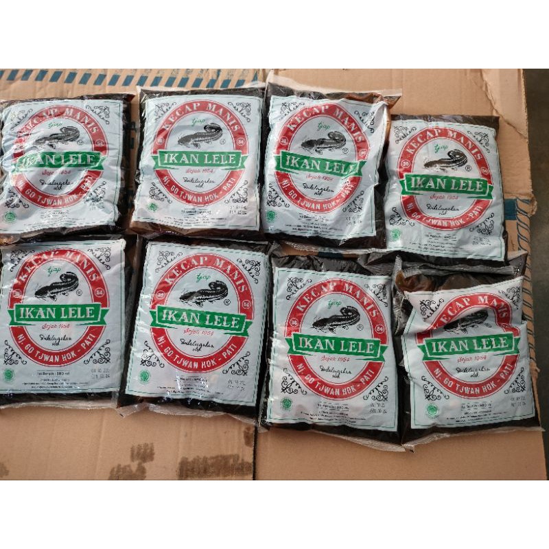 

Kecap Lele isi 8 kg ( 8 pcs x 680ml ) | Grosir Kecap Lele Khas Pati