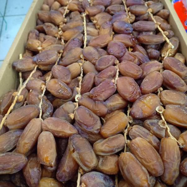 

F⚡ASH SALE KURMA TUNISIA TANGKAI 1KG KEMASAN PLASTIK TEBAL .,.,.,..,