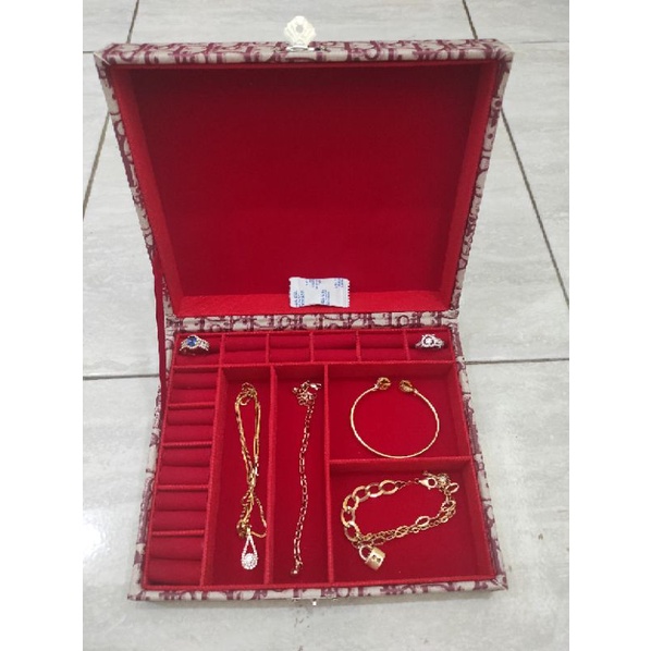 kotak perhiasan kulit motif dior isi 11cincin+4kotak kosong bs unk kalung gelang anting liontin