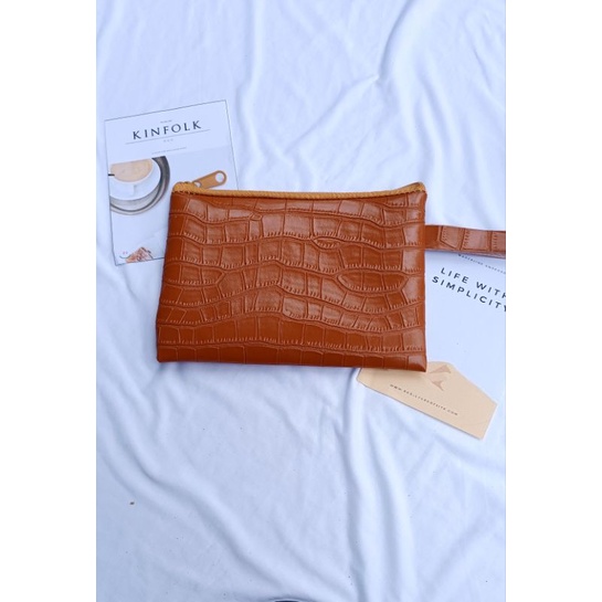 dompet sleting croco/ souvenir dompet/dompet kosmetik sovenir wanita