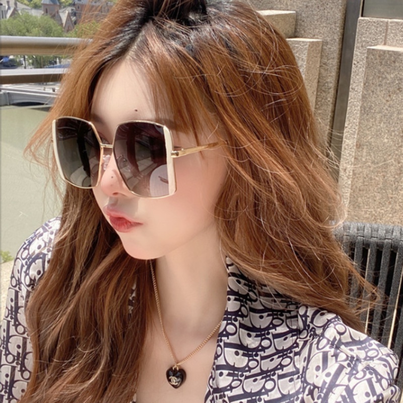 Papaozhu Chic Oversized Big Square Kacamata Hitam Untuk Wanita Perempuan Vintage Aesthetic Shades UV400 Perlindungan Sunnies Kacamata Outdoor Fashion Eyewear