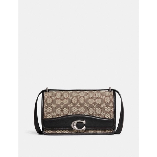 Coach Bandit Shoulder Bag In Signature Textile Jacquard (CD709)