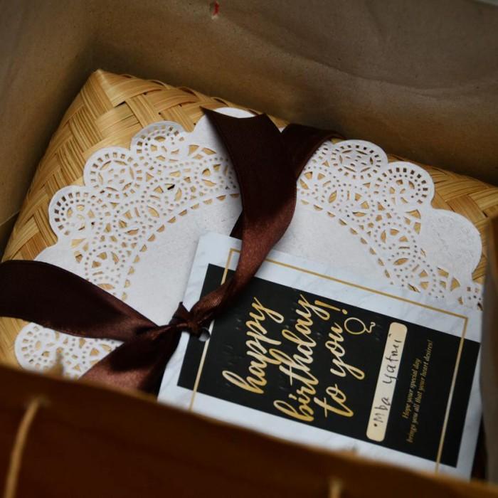 

Kemasan Hampers Dus/Besek 056