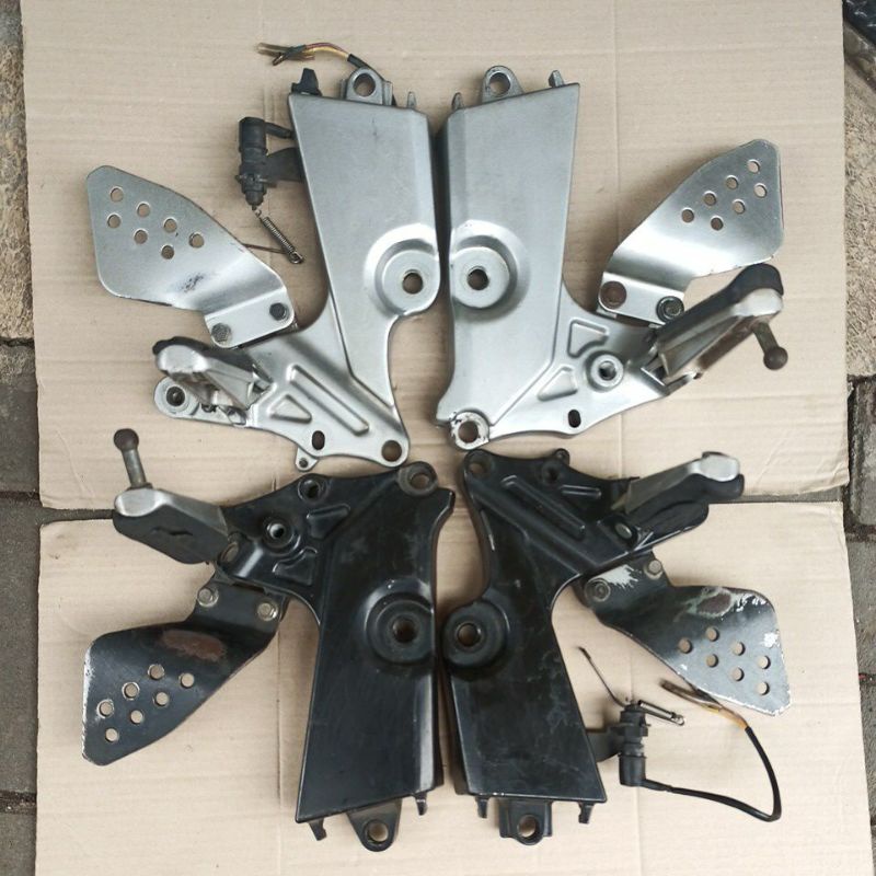 FOOTSTEP FOOT STEP BUSTEP DEPAN YAMAHA BYSON KARBU SET ORIGINAL TERMURAH