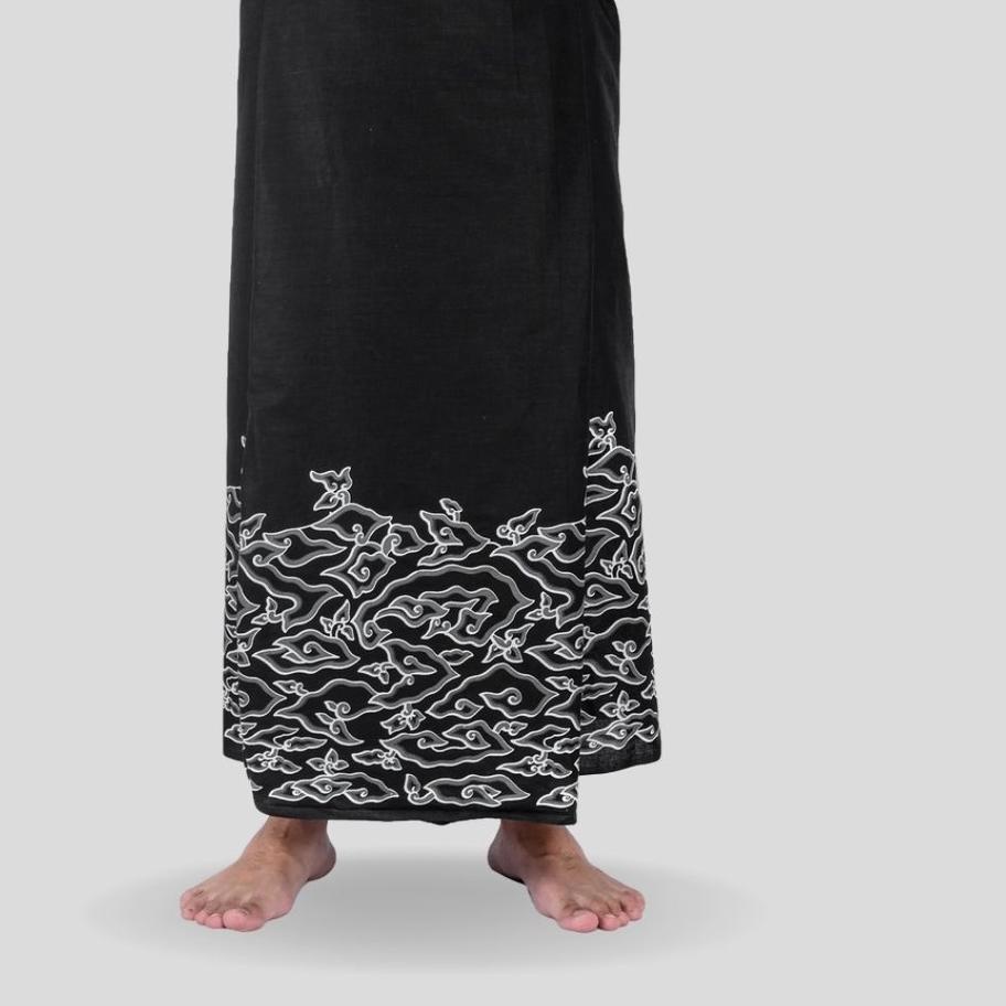 New Stock BATIK TRUSMI Sarung Hitam Putih Sarung Batik Sarung Polos Motif Megamendung Dewasa Pria Sh