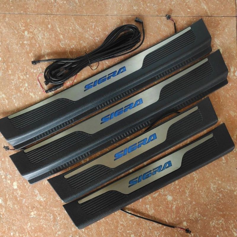 SILL PLATE sillplate SAMPING PINTU DAIHATSU SIGRA LAMPU LED BIRU STENLIS hitam plastik