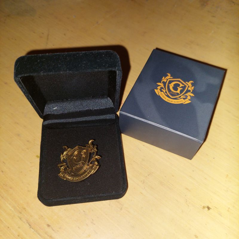 Pin The Gifted Official Ver. 2 [Preloved]