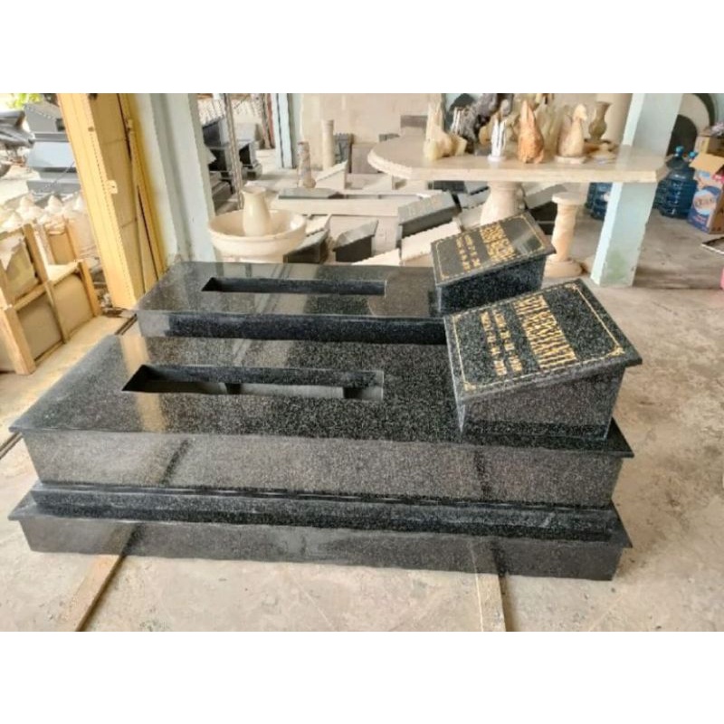 Kijing Granit Abu- Abu Trap 2 Maesan Granit Murah Prasasti Batu Nisan