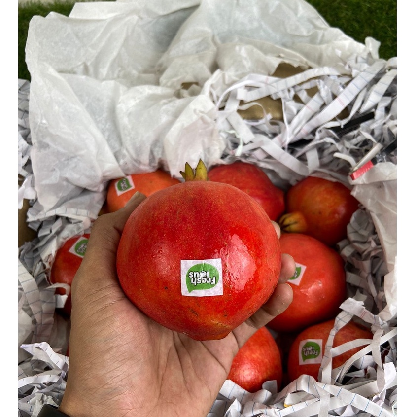 

Delima India Fresh Manis 1 Box 2kg Size -+7