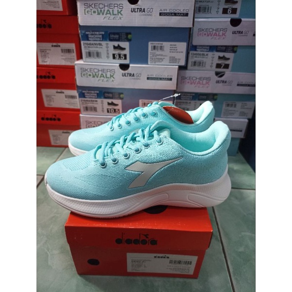 DIADORA ERISO Sepatu Wanita Biru