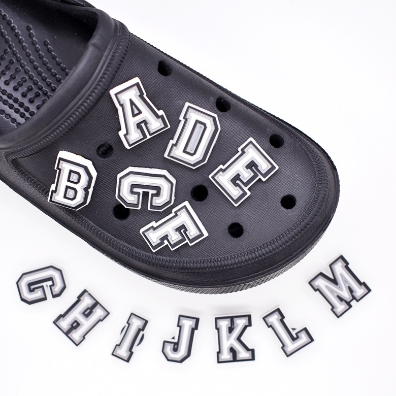 Accesoris Alphabet ABCD Jibbitz Untuk Hiasan Sandal Crocs Bisa Lepas Pasang Bahan Karet