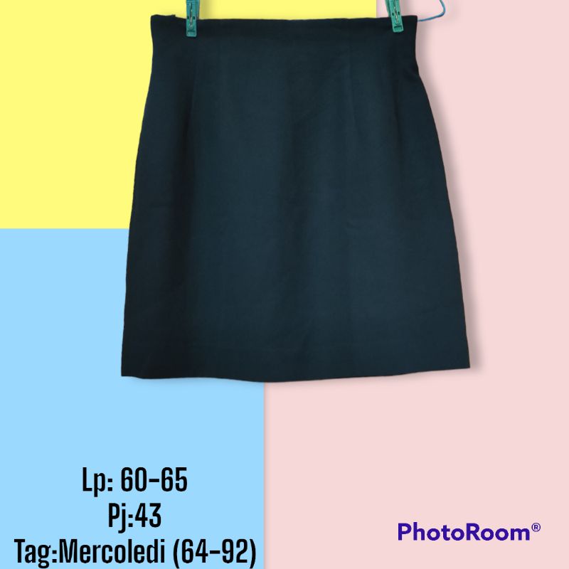 Preloved Rok Mini, Panjang Hitam