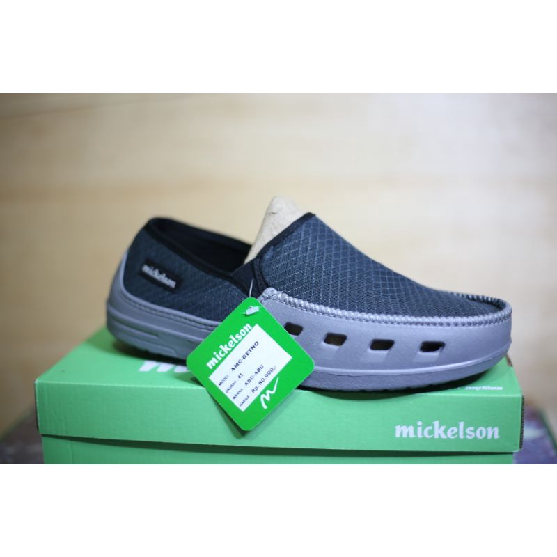 Sepatu slip on pria mickelson   size 40-44