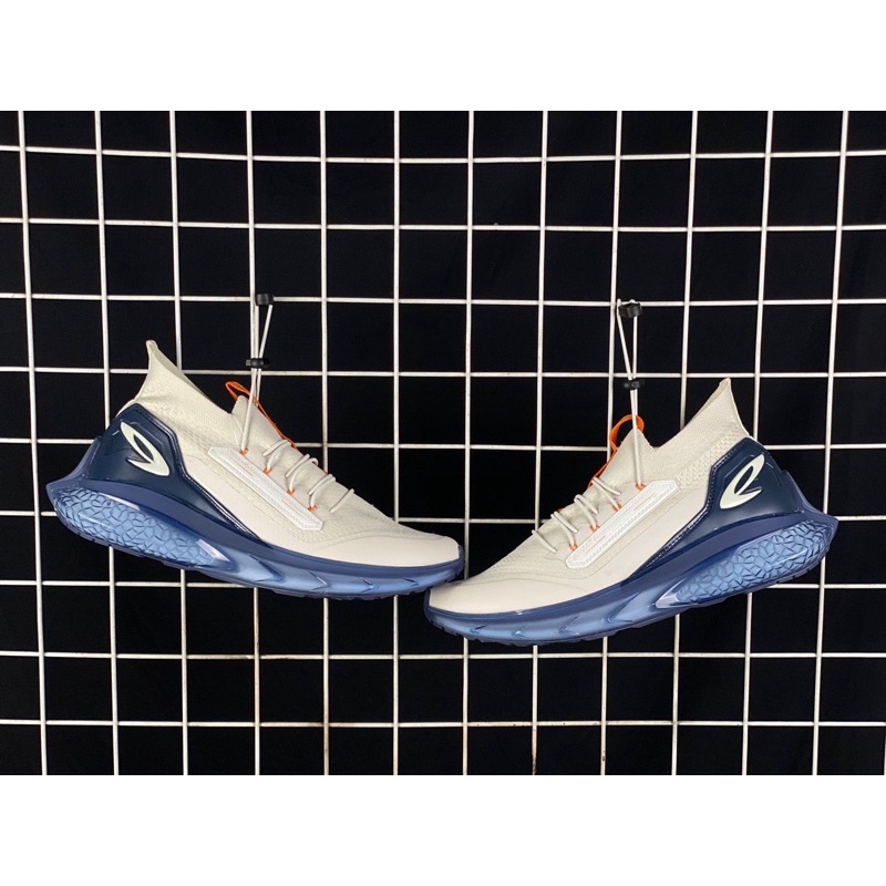 Sepatu Casual - 910 Yuka Ace